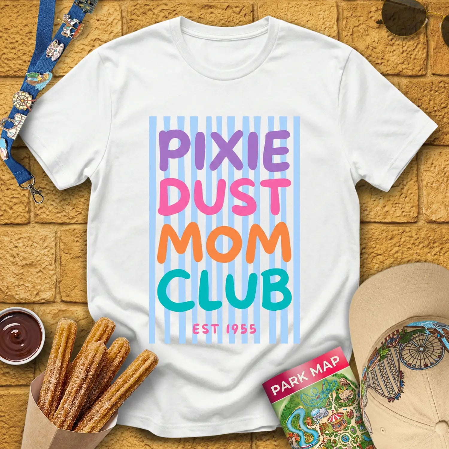 Pixie Dust Mom Club [Bold] T-Shirt for Theme Park Fans (White)