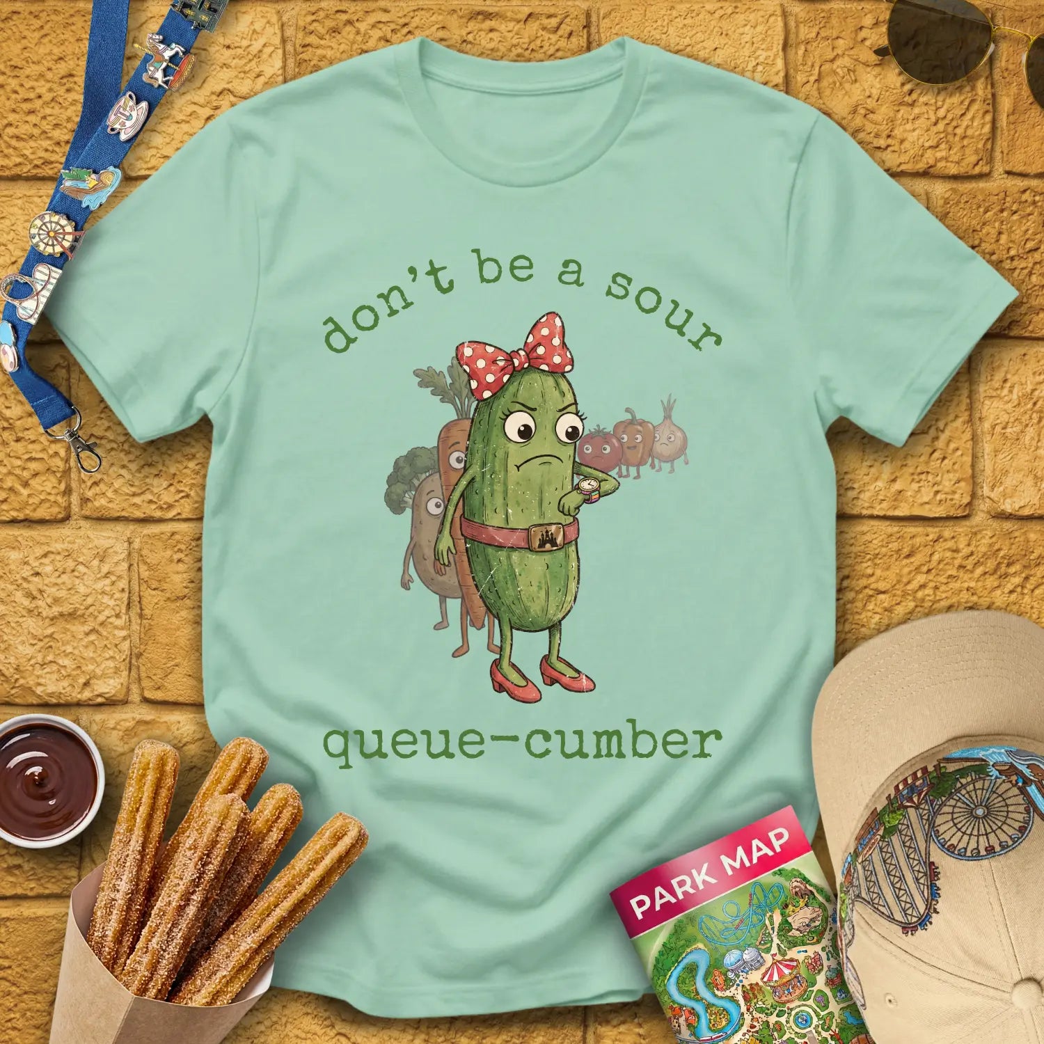 Queue-Cumber [InkPen] T-Shirt for Theme Park Fans (Mint Green)