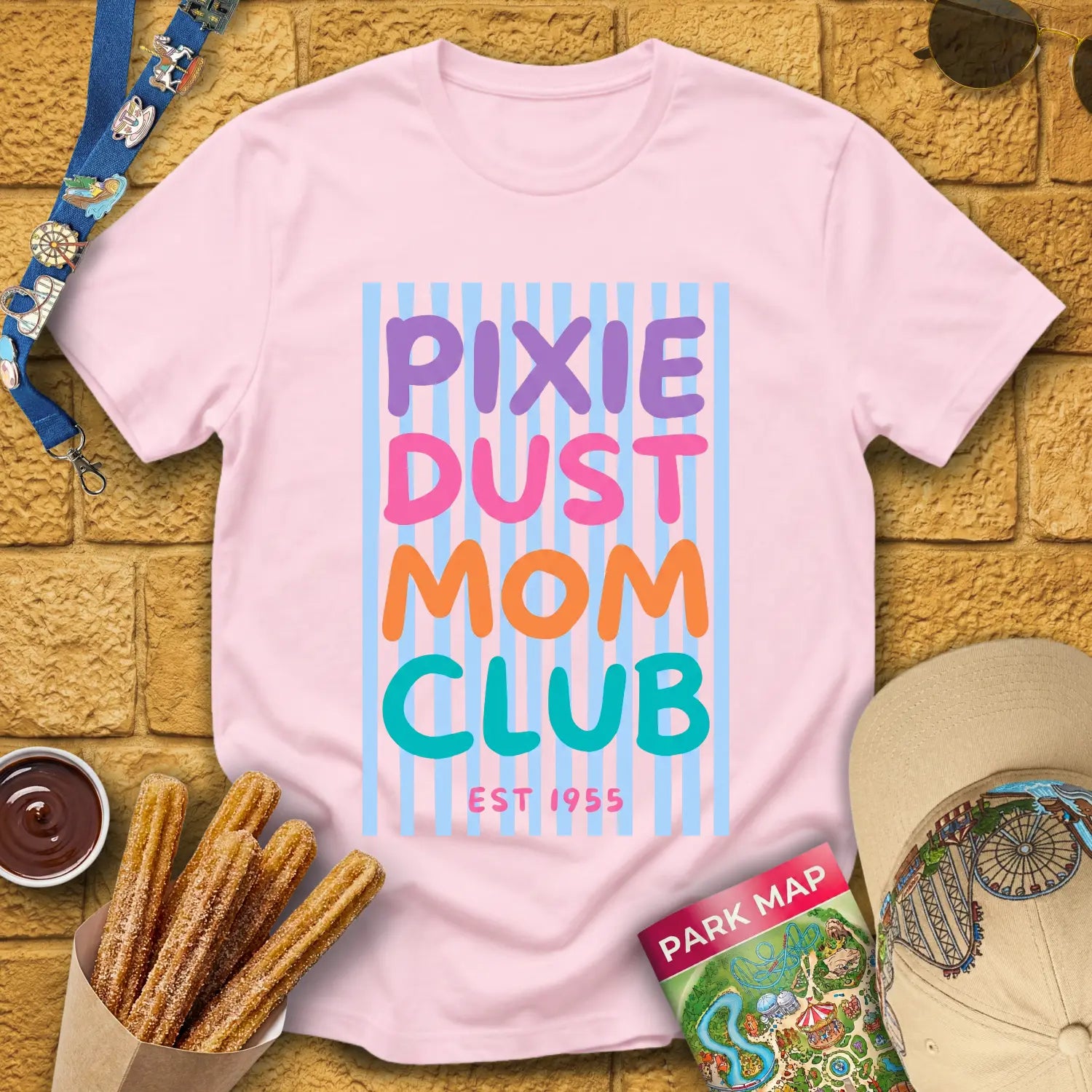 Pixie Dust Mom Club [Bold] T-Shirt for Theme Park Fans (Light Pink)